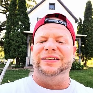 Meet your Posher, Lee